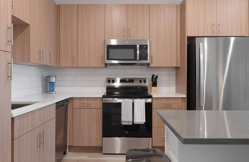 Kissimmee Apartment | Landing | Stunning 2BD, Clubhouse, Gym