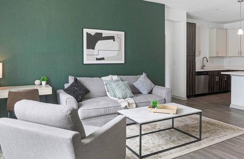 Fairvilla Apartment | Landing | Stylish 2BD, Gym, Clubhouse