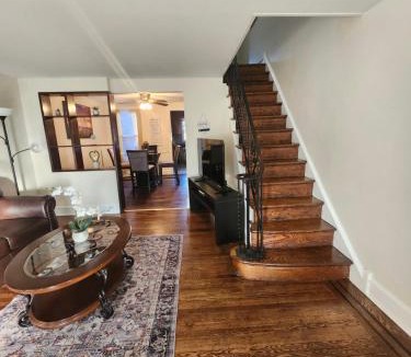 Primos Secane Apartment | Lansdowne Gem