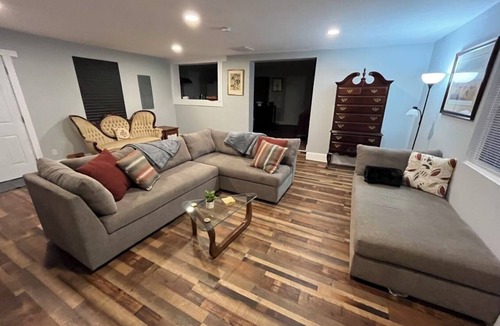 Wade Hampton House | Large 5 bed/5 full baths in the Heart of Taylor's Minutes to Downtown Greenville