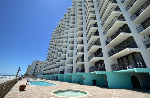 Garden City Condo | LARGE AND LOVELY 3 BEDROOM SUITE WAITING FOR YOUR ARRIVAL IN GARDEN CITY SC!
