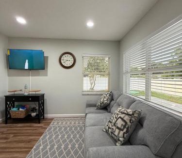 Bayshore Gardens Apartment | LivoOne - Coastal Comfort
