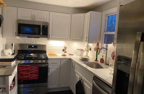 Southend Condo | LOCATION LOCATION COVE Quiet/Private/Garden Oasis/Water SUNSETS we got a spot!