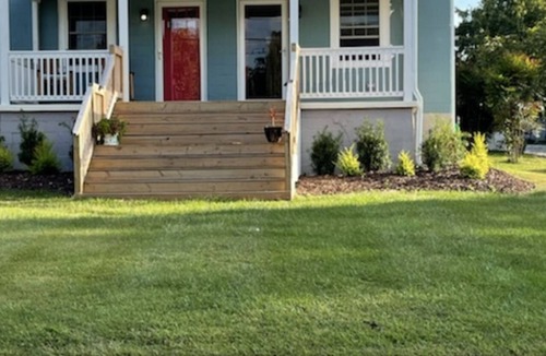 Greensboro House | Lola’s Retreat with private office