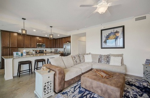 Lakewood Ranch Condo | Long Stays! Golf Enthusiast's Paradise - Heated Pool, Tennis, Gated Community!