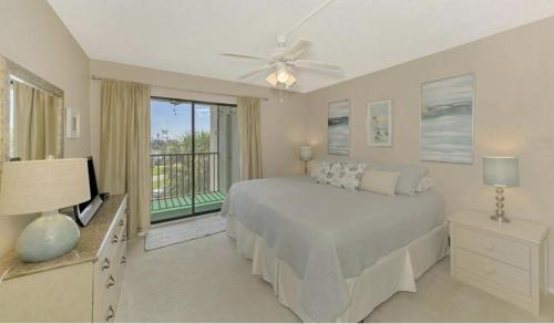 Trailer Estates Apartment | Long term rental minimum 3 months located at the IMG Golf Course Feb 2026