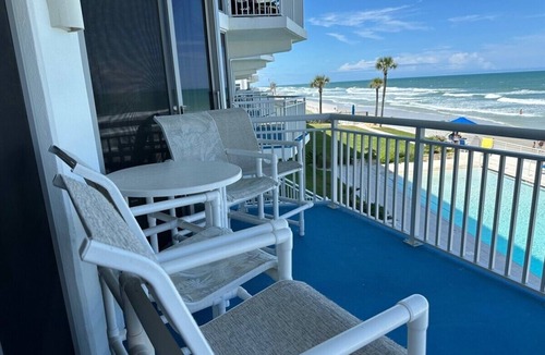 Ocean View Halifax Estates Condo | Lovely 2-bedroom condo with AC in Daytona Beach