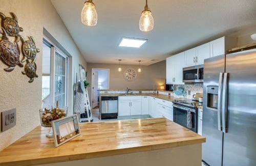 Surfside Estates House | Lovely Merritt Island Home w/Kayak + Fire Pit!