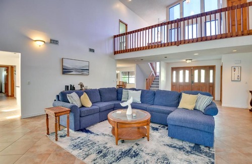 Palm Harbor House | Lovely Palm Coast Retreat w/Outdoor Kitchen