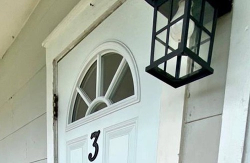 Gulfport Apartment | Lovely vacation home 1 block from beach & downtown Gulfport