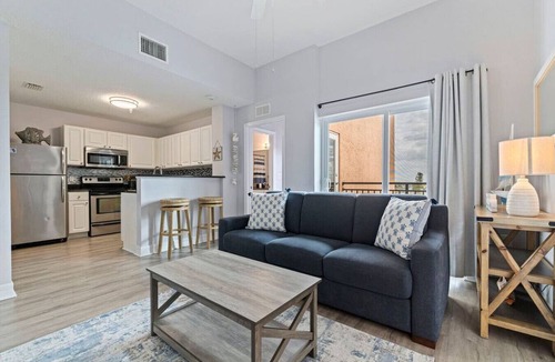 Madeira Beach Condo | Lovely Water View Condo | Top Floor | Steps to Beach