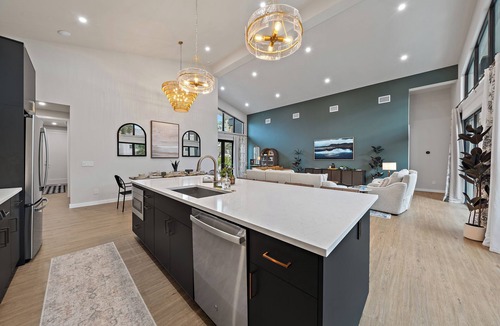 Downtown House | Lux Pelican's Perch | Heated Pool + Hot Tub + Gym