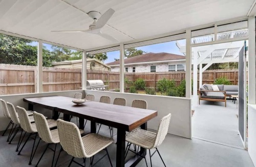 Thunderbolt House | Luxe Modern Home | Private Hot Tub