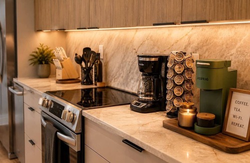 Tampa House | Luxe Villa Pool&Spa Sauna Games Sleeps 20+