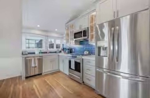 Walnut Hills Apartment | Luxurious 2 Bdrm 2 Bath 3rd floor