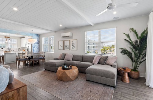 Cortez House | Luxurious 3BR Home Near IMG & AMI Beaches