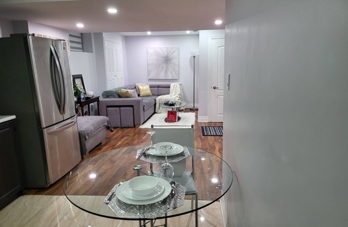 Mount Pleasant Apartment | Luxurious Apt 2BRs+1BA Spacious Modern, w. parking