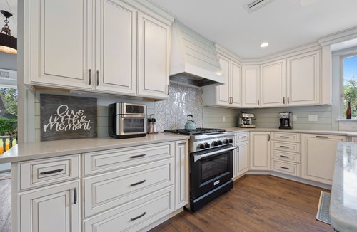 Downtown Historic District House | Luxurious historic home with pool, parking, easy walk to downtown