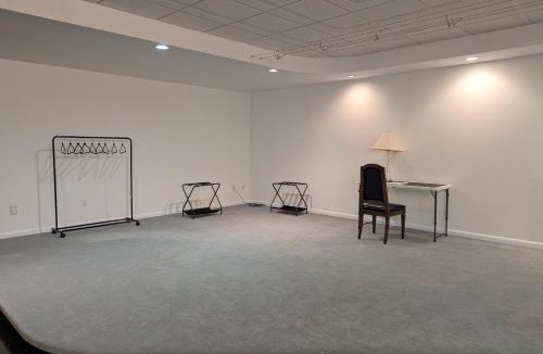 Montville House | Luxurious large private space with Sauna, Gym and Office
