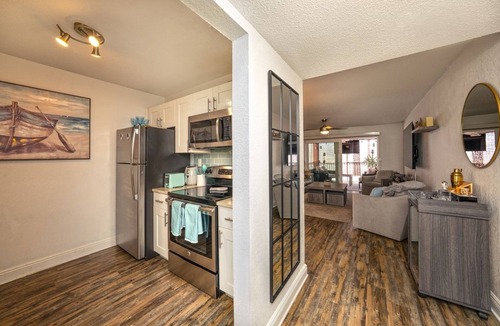 North Redington Beach Condo | Luxury 1/1 Condo Fully Upgraded Rite Near Beach Access