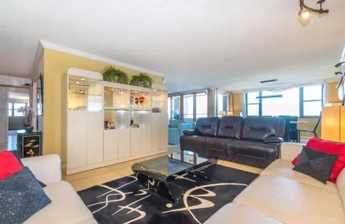 Cliffside Park Apartment | Luxury 1bed/1ba with NYC and Hudson River views