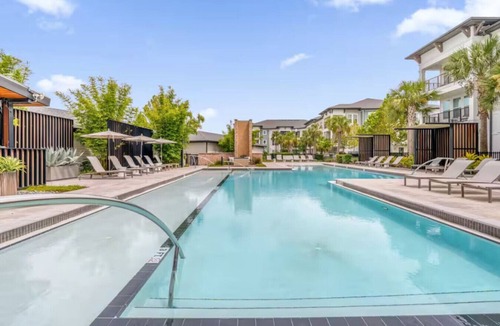 Winter Garden Apartment | Luxury 2BR | Pool, Gym, Near Disney