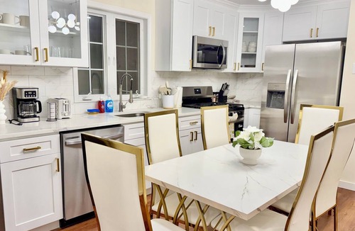 West New York House | LUXURY 3,250SQFT TOWNHOUSE WITH MANHATTAN & RIVER VIEWS-15 MINS TO TIMES SQUARE