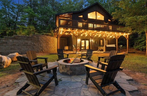 Franklin Cabin | Luxury Cabin: Hot Tub & Game Room