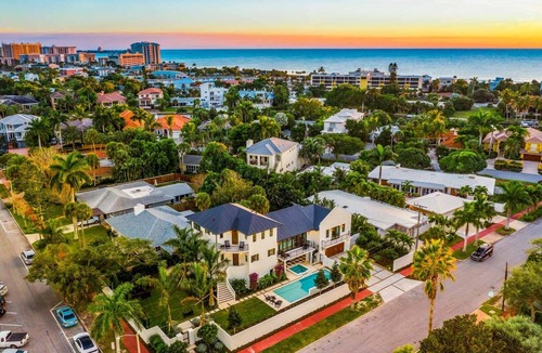 Saint Armands Key House | Luxury Family Home! Great Location! Heated Pool/Spa and Games! - The Big Top