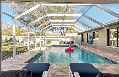 Seminole House | Luxury Home, Large Heated Pool, 5-Min to the Beach!