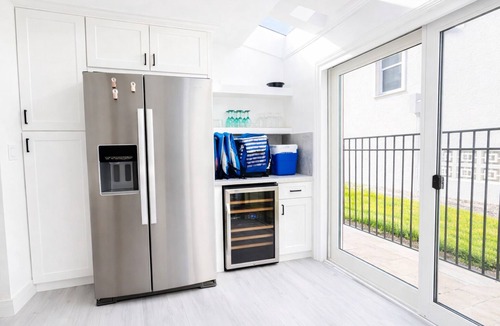 Saint Armands Key House | Luxury Lido Key Heated Pool & Game Room