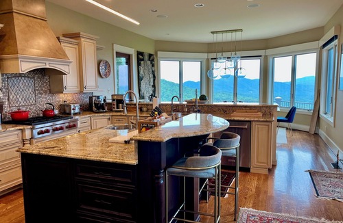 Black Mountain House | Luxury Mountaintop 2-Home Compound on 50 acres. Sleeps 28. Black Mtn/Asheville