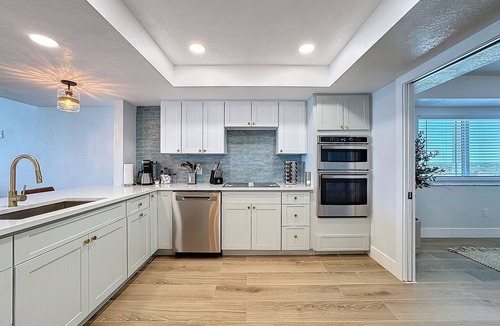Indian Shores Condo | Luxury Penthouse | On the Beach | Ocean View