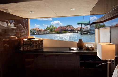 Apollo Beach Boat Rental | Luxury Private Yacht in Apollo Beach!