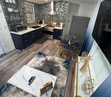 Kissimmee Resort | Luxury Tiny Cottage 5 miles from Disney