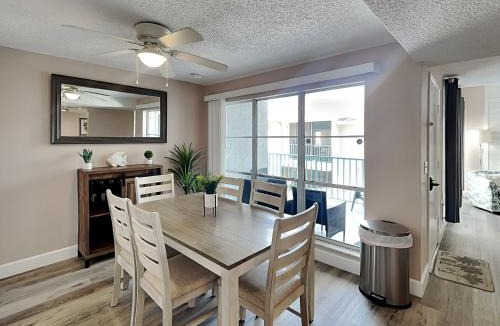 Madeira Beach Apartment | Madeira Beach Yacht Club 343h