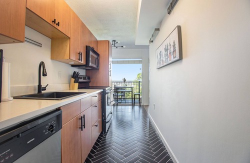 Crestline Heights Condo | Magic City Panoramic View