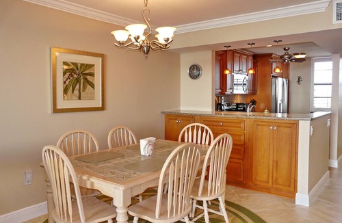 Marco Island Condo | Magical Beachfront Condo | Pool & Ocean Views