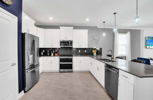 Kissimmee House | Magical Mickey Home | 8min->Disney!