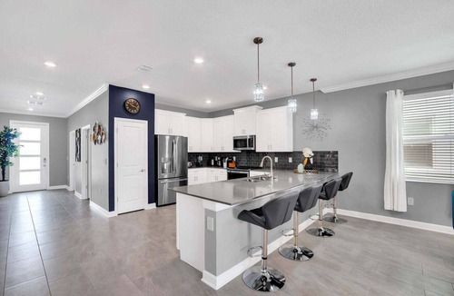 Kissimmee House | Magical Mickey Home | 8min->Disney!