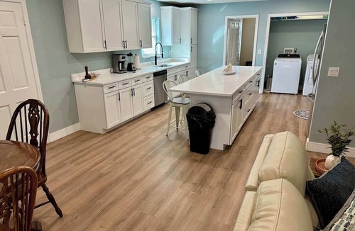 Bradenton House | MANTA RAY GETAWAY - Poolside Paradise Retreat!