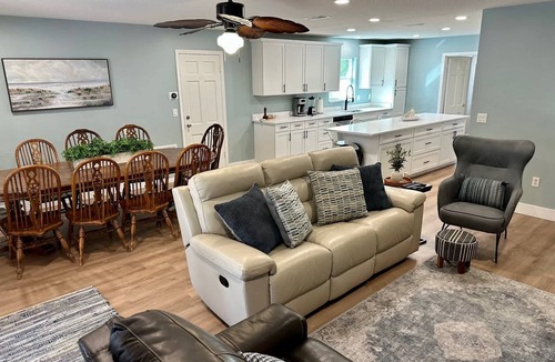 Bradenton House | MANTA RAY GETAWAY - Poolside Paradise Retreat!
