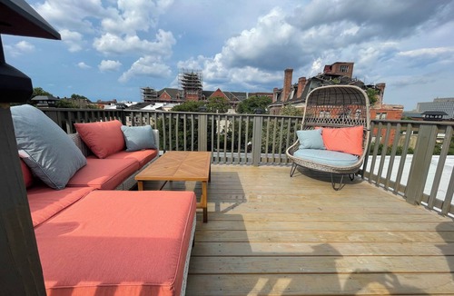 Downtown Baltimore House | Marble Hill Manor