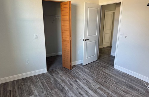Jasmine Lakes House | Master's Bedroom with Separate Entrance - No Access to Kitchen and Living Room