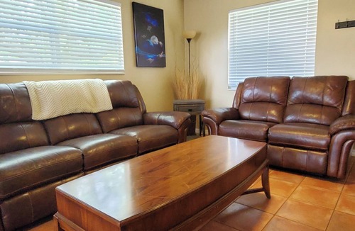 Edgewater Landings Bed & Breakfast | Merritt Island Trent Art House