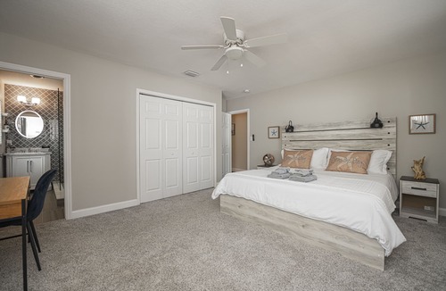 Anona House | Meticulous 3bedroom/2bath home 5 min from gorgeous beaches, heated pool!