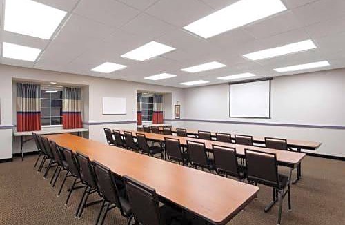 Lady Lake Hotel | Microtel Inn and Suites by Wyndham - Lady Lake/ The Villages