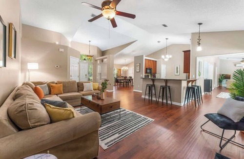 Southside House | *Mid-Century Mandarin Retreat * - Pool, Sleeps 10