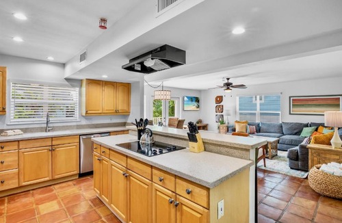 Bradenton Beach House | Midnight Gulf Resort