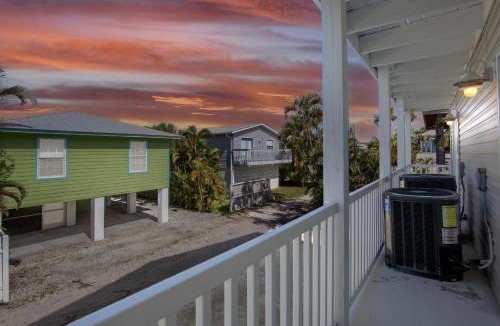 Bradenton Beach House | Midnight Gulf Resort B
